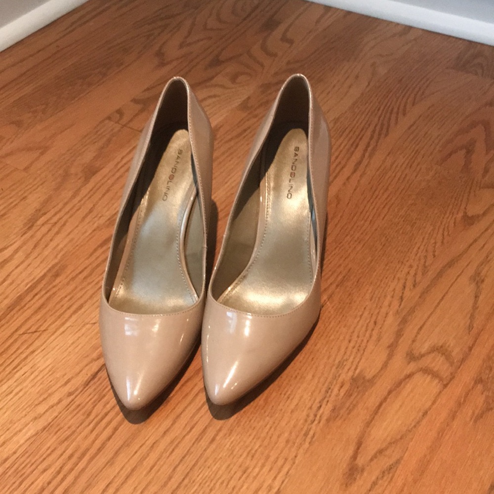 Bandolino Nude Heels